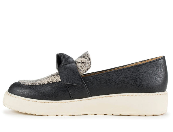 Baretraps Women's Ferdana Moc Toe Wedge Loafer