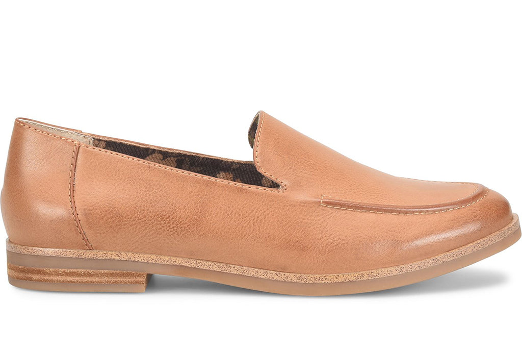 b.o.c Women's Bayley Loafer