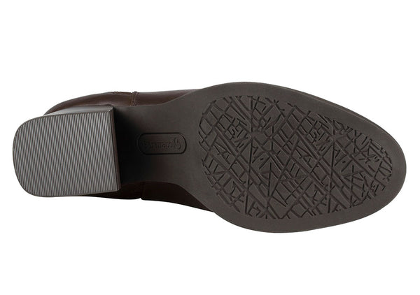Baretraps Women's Dineen Slip-Resistant Bootie