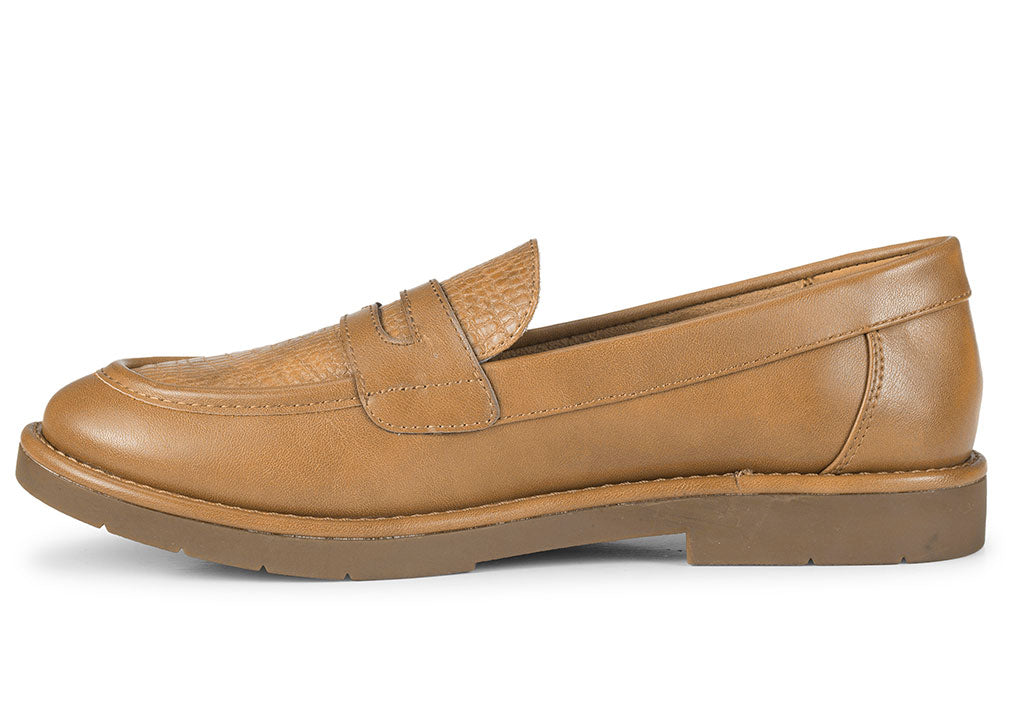 Baretraps Women's Calli Penny Loafer