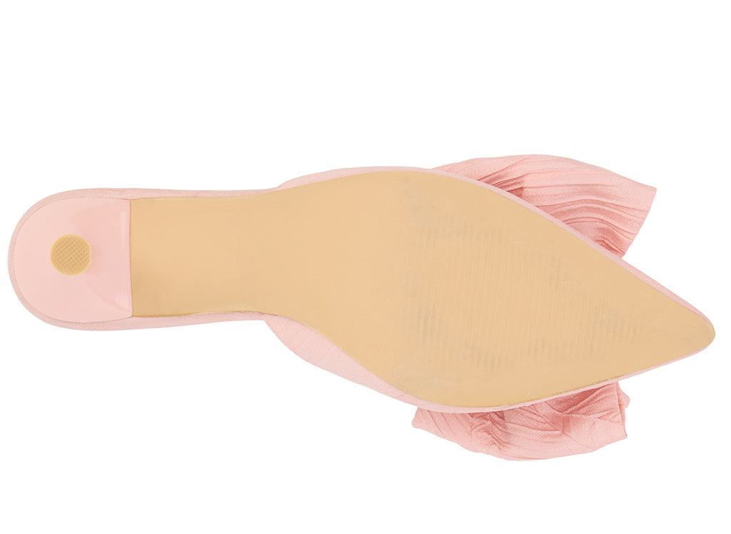 Beach by Matisse Women's Goldie Bow Pump