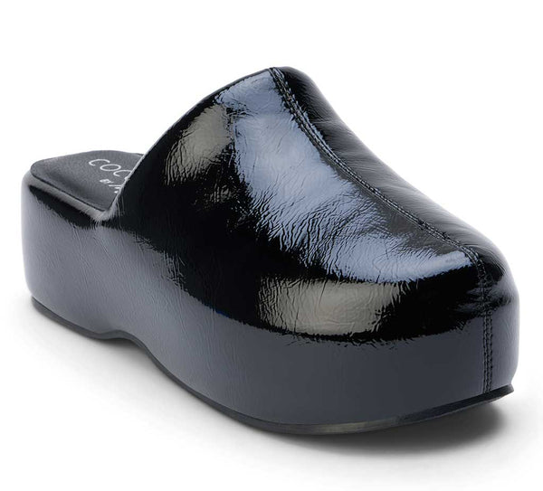 Coconuts by Matisse Women's Bella Clogs