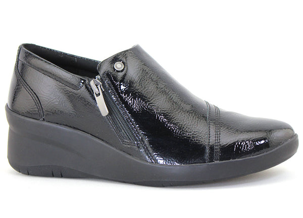 Clarks Women's Suttyn Zip