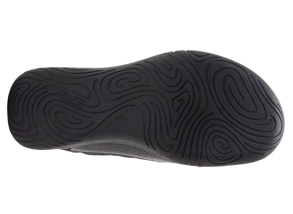 Alegria Women's Jullia Quilted Sneaker