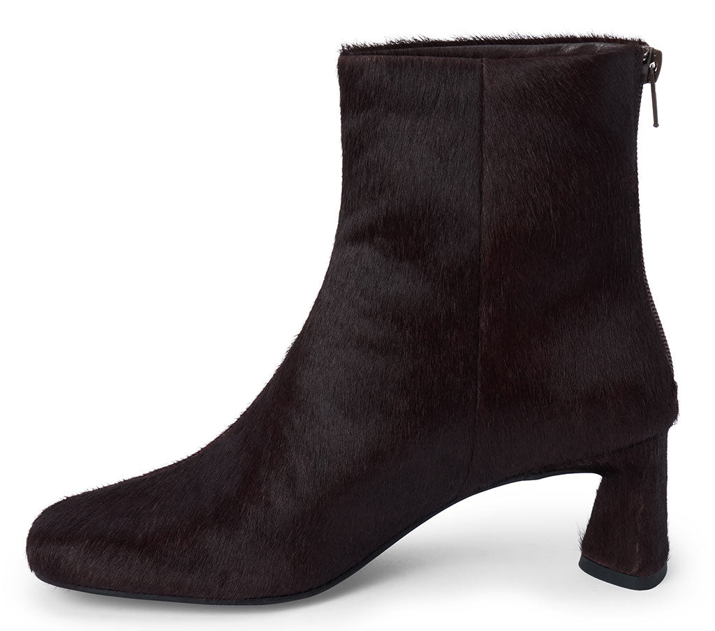 Matisse Women's Mickey Square Toe Ankle Bootie