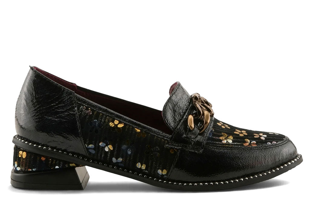 L'Artiste Women's Shinyshoes Chain Loafer