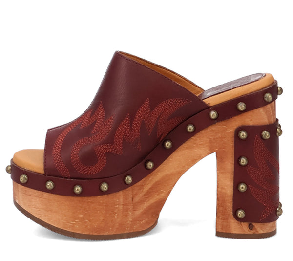 Dingo Women's Free Spirit Wooden Sandal