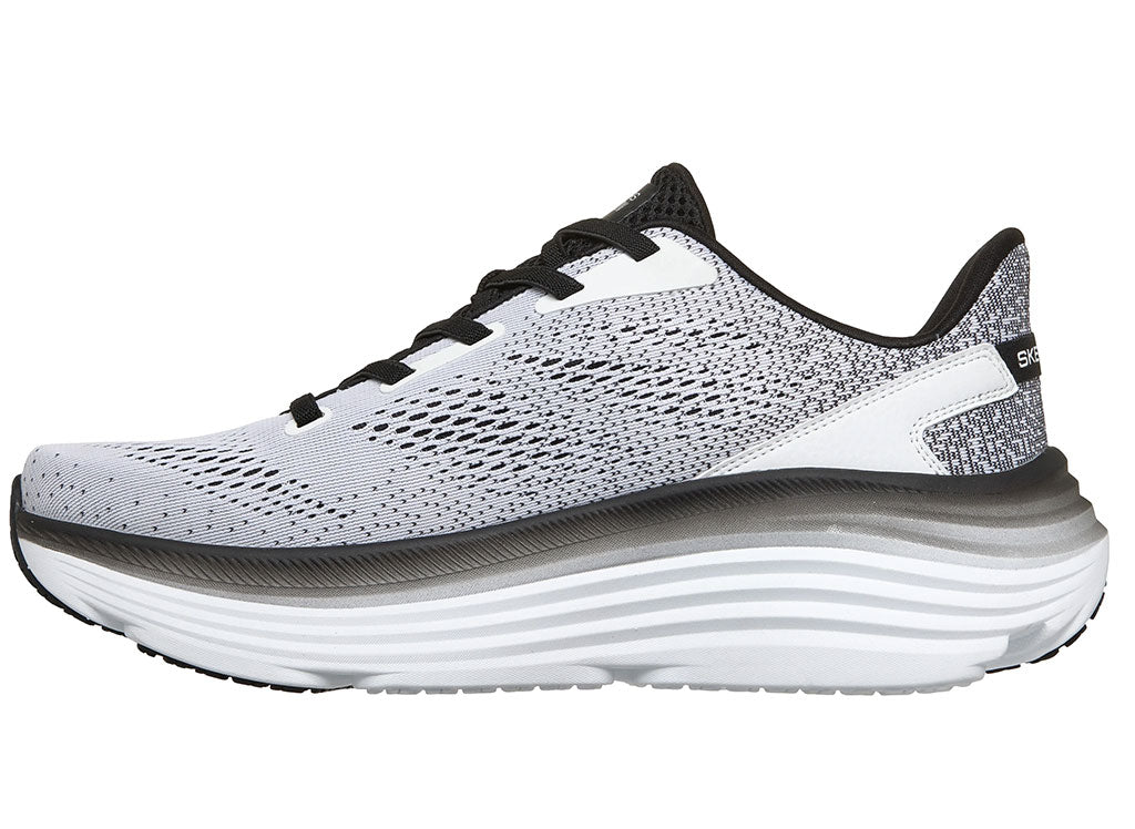 Skechers Men's Max Cushioning Endeavour Kauska Running Shoe
