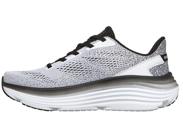 Skechers Men's Max Cushioning Endeavour Kauska Running Shoe
