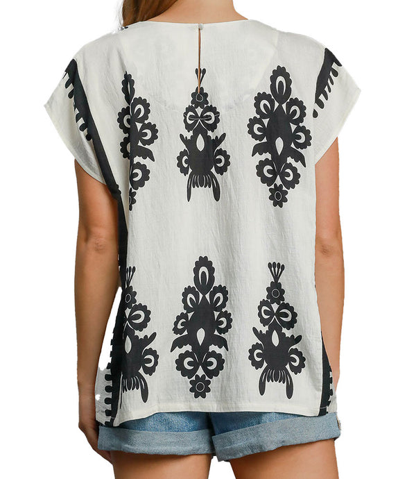 Umgee USA Border Poncho Style Top