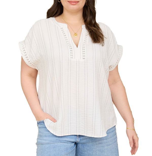 Blu Pepper Textured Lace Top