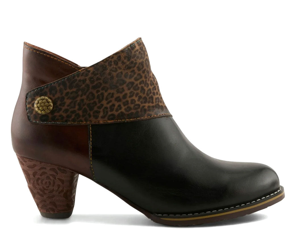 L'Artiste Women's Herekitty-Leo Ankle Boots