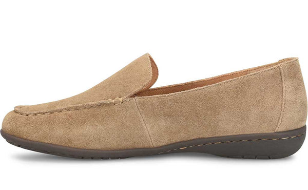 Born Women's Fawn Moc Toe Loafer