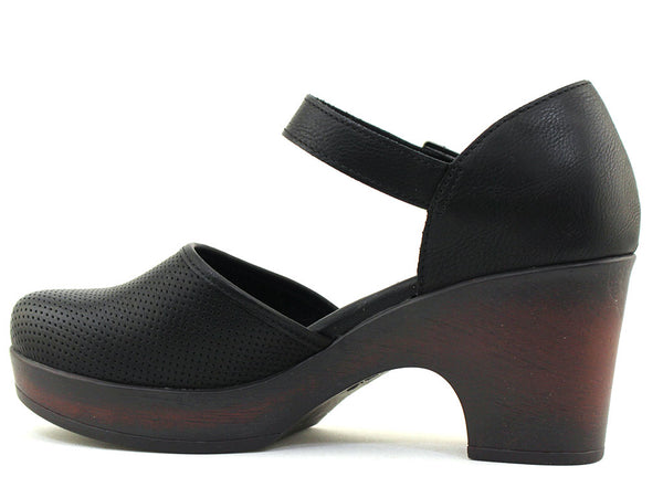 b.o.c Women's Gia Mary Jane Clogs