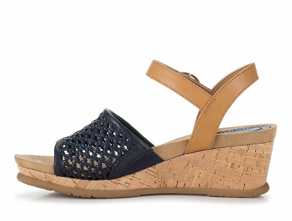 Baretraps Women's Fernelle Wedge Sandals