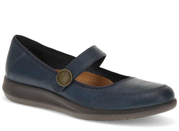 Baretraps Women's Joesie