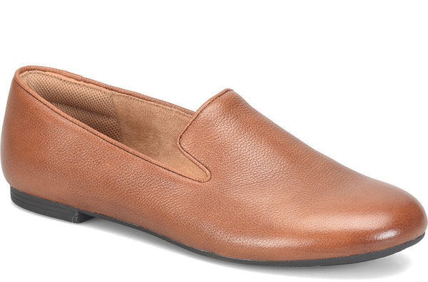 Comfortiva Women's Tammie Leather Loafer