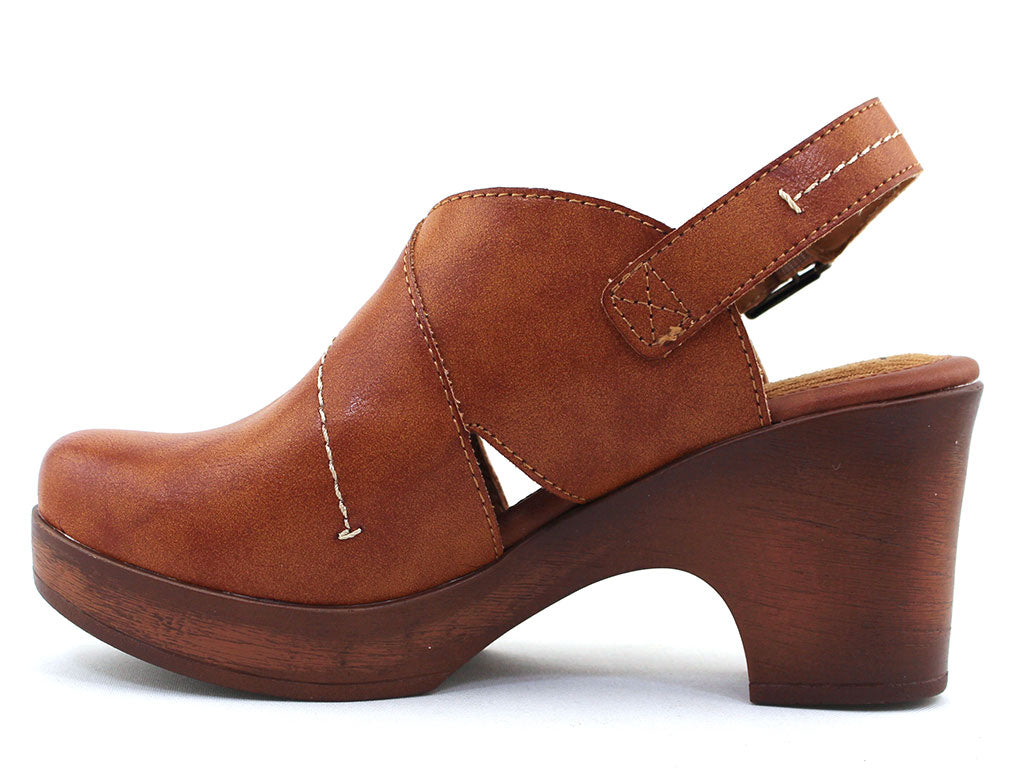 b.o.c Women's Cecila Clogs