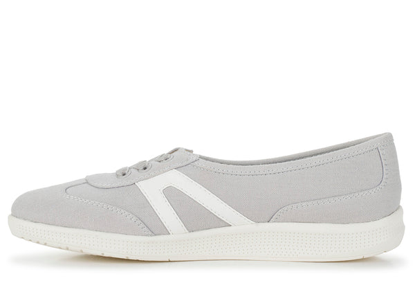 Baretraps Women's Vannie Slip On Sneaker