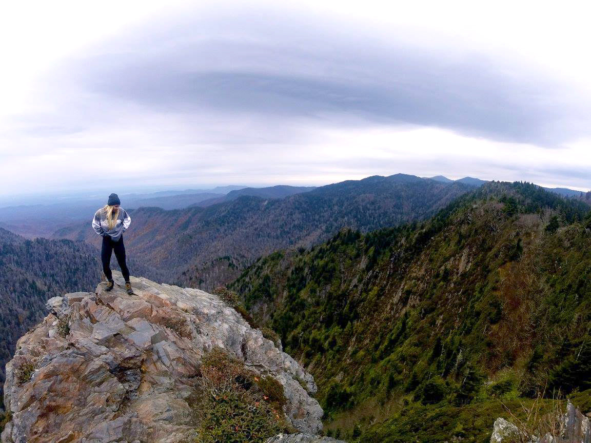 hiking shoes at housershoes.com