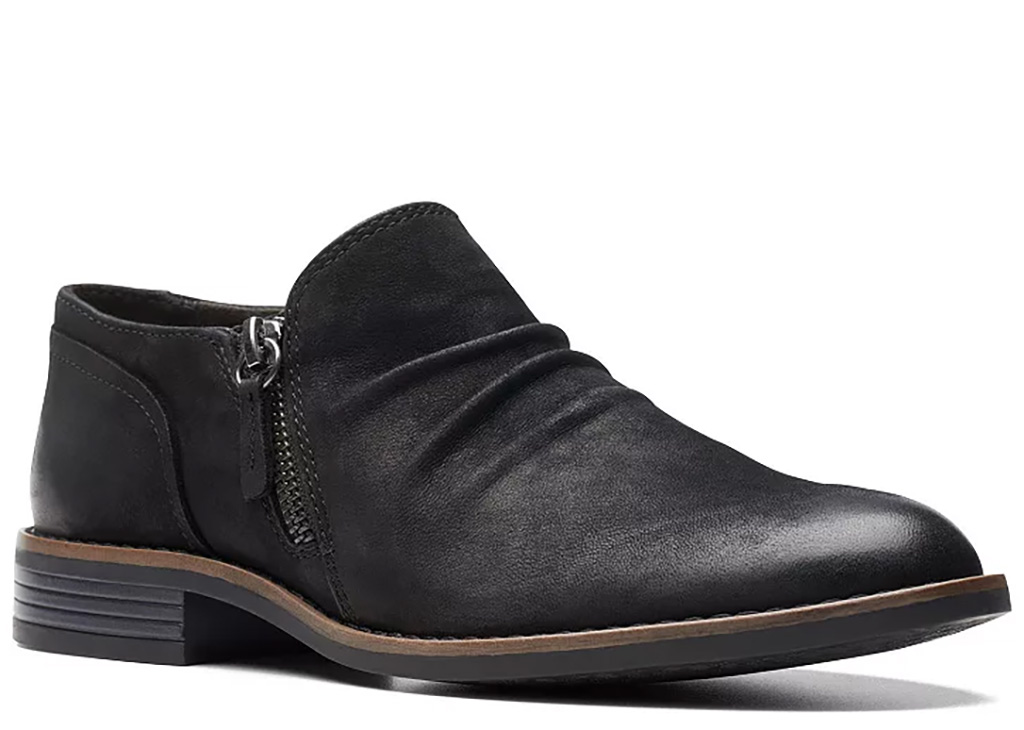 Clarks black clearance nubuck