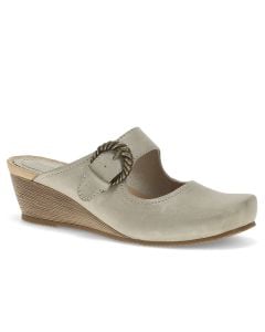 Baretraps Women's Luna Mary Jane Mule Champagne